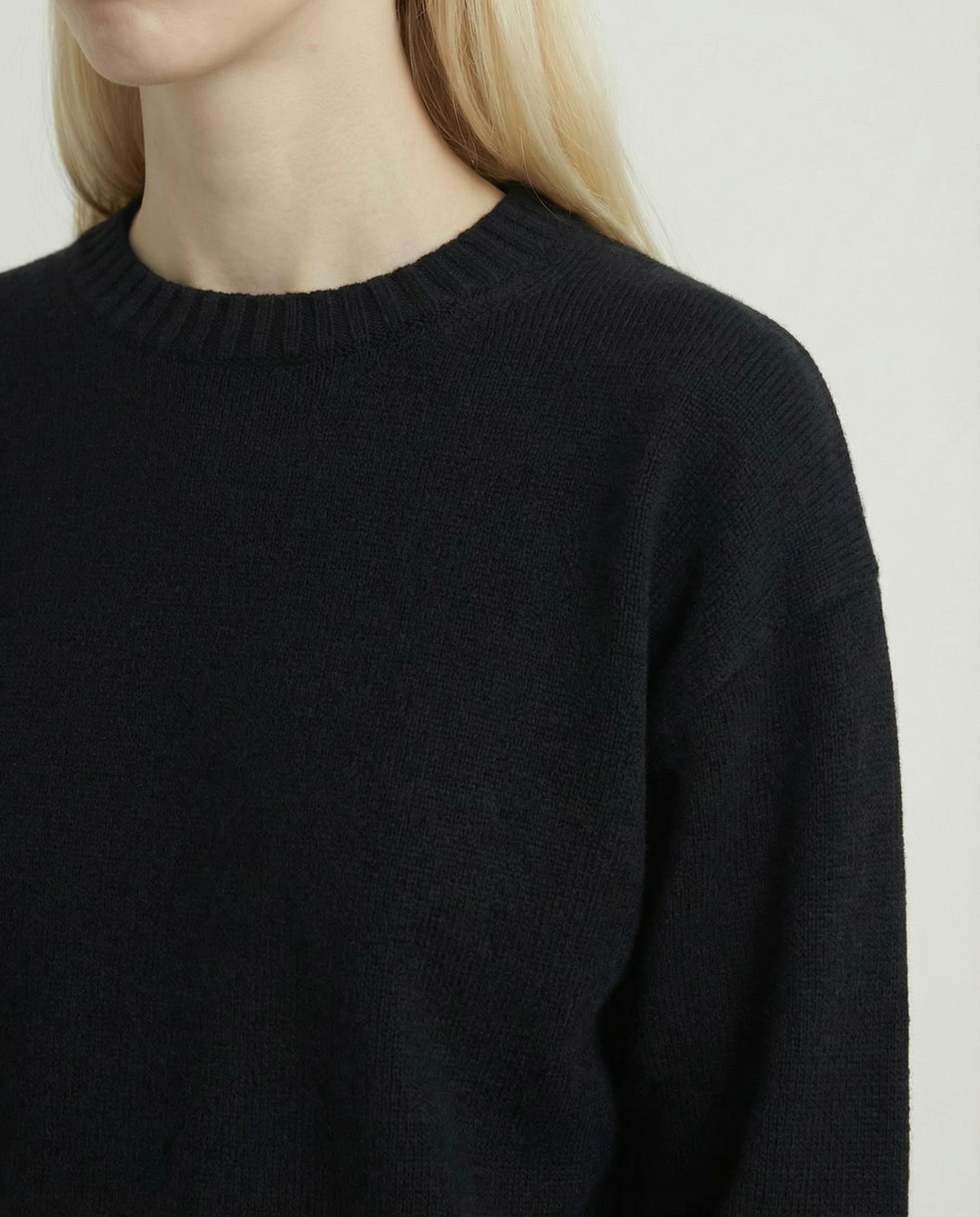 Corte Crewneck, Black