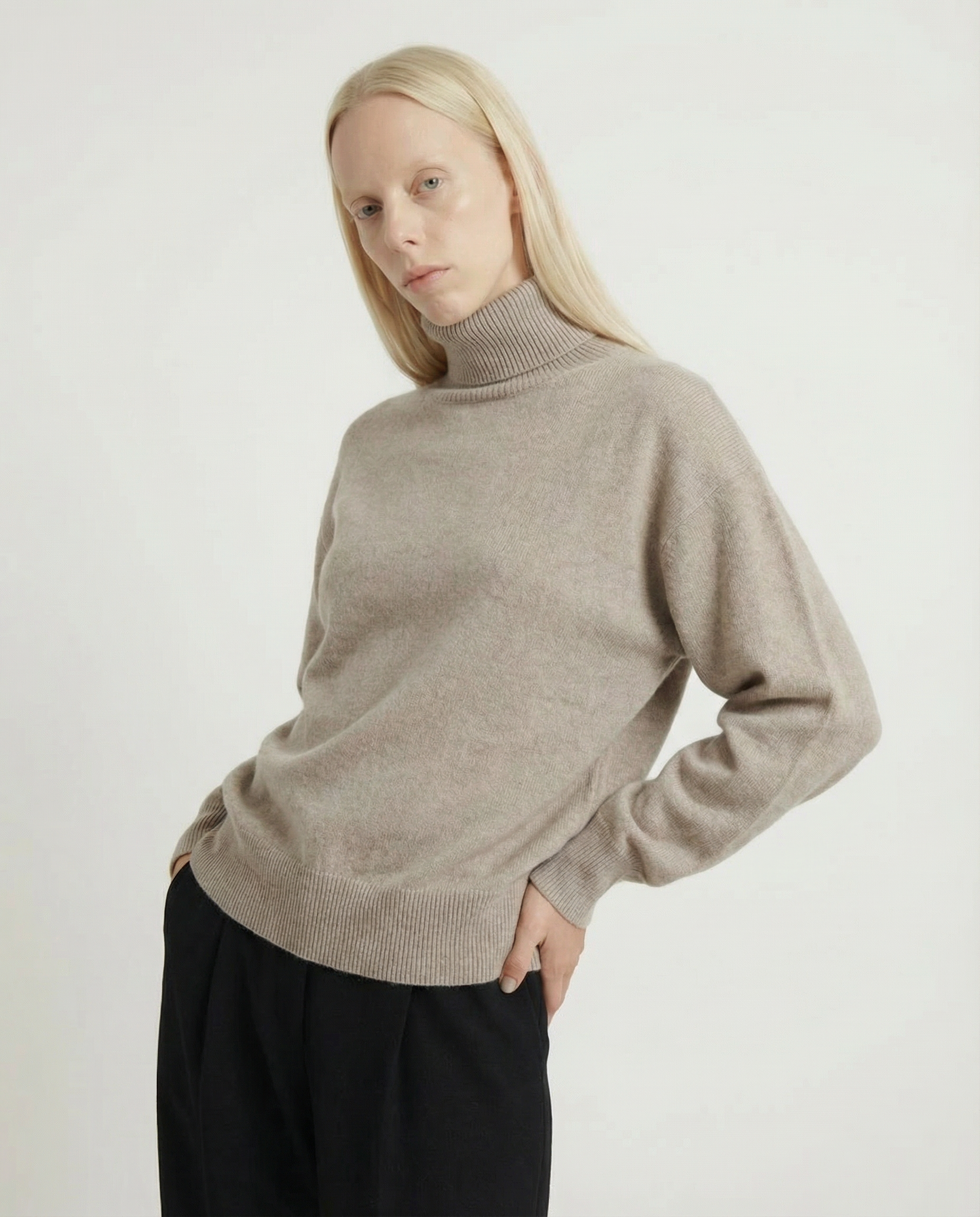 Volta Turtleneck, Beige