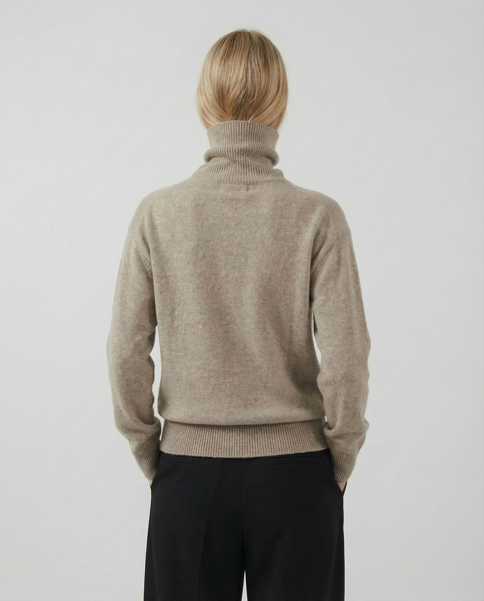 Volta Turtleneck, Beige