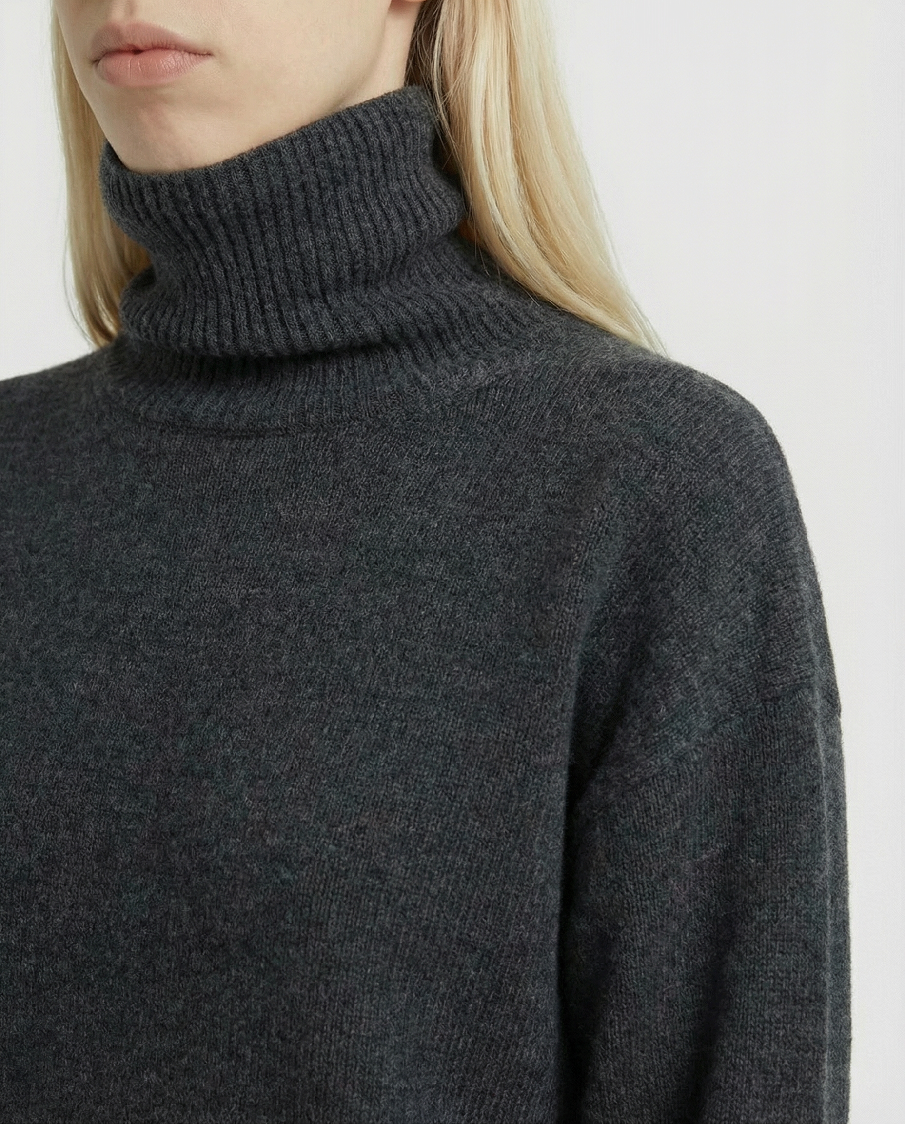 Volta Turtleneck, Charcoal