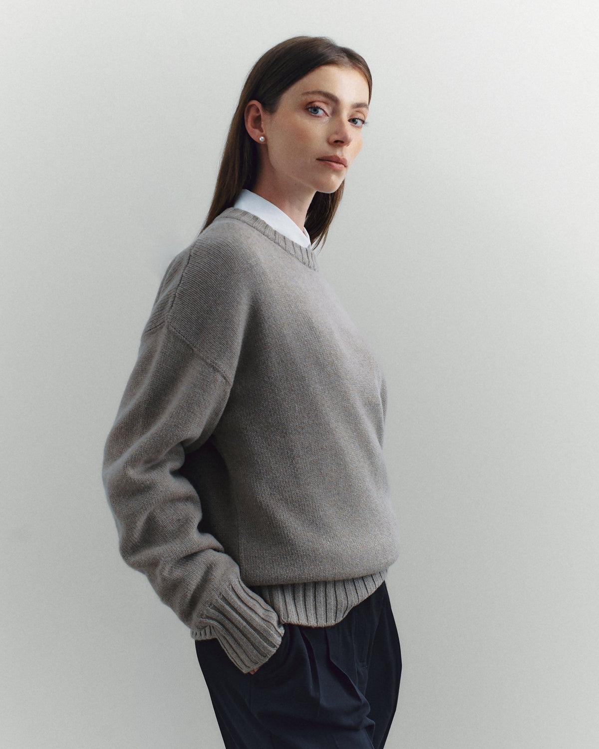 Corte Crewneck, Taupe - Casa Nodale
