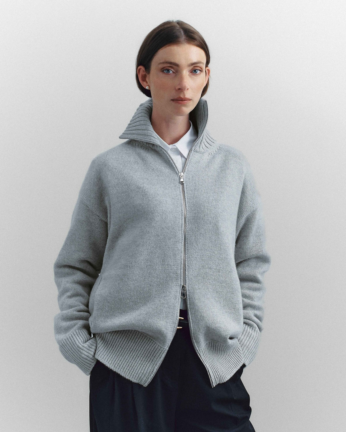 Portico Cardigan, Light Grey - Casa Nodale
