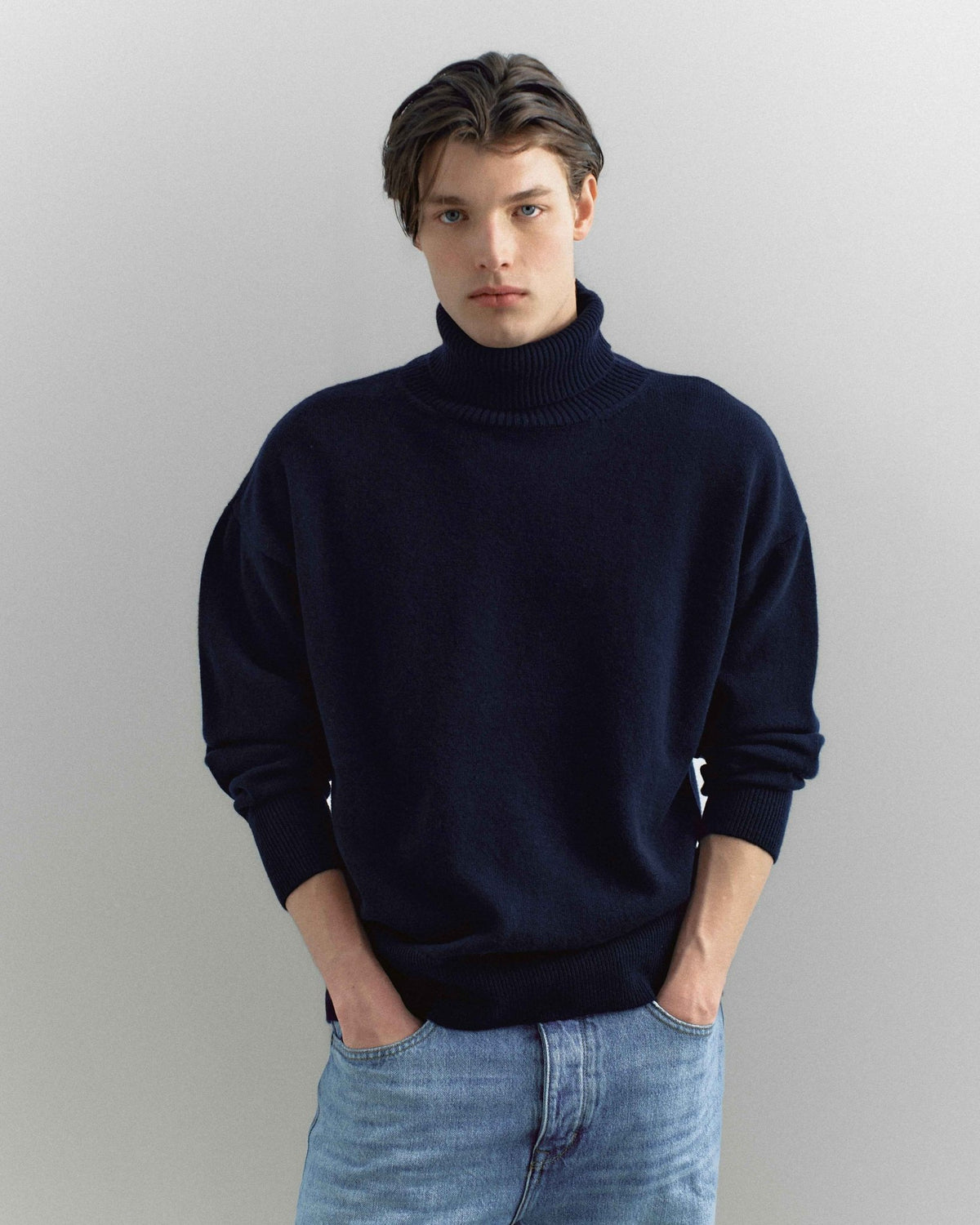 Volta Turtleneck Navy - Casa Nodale