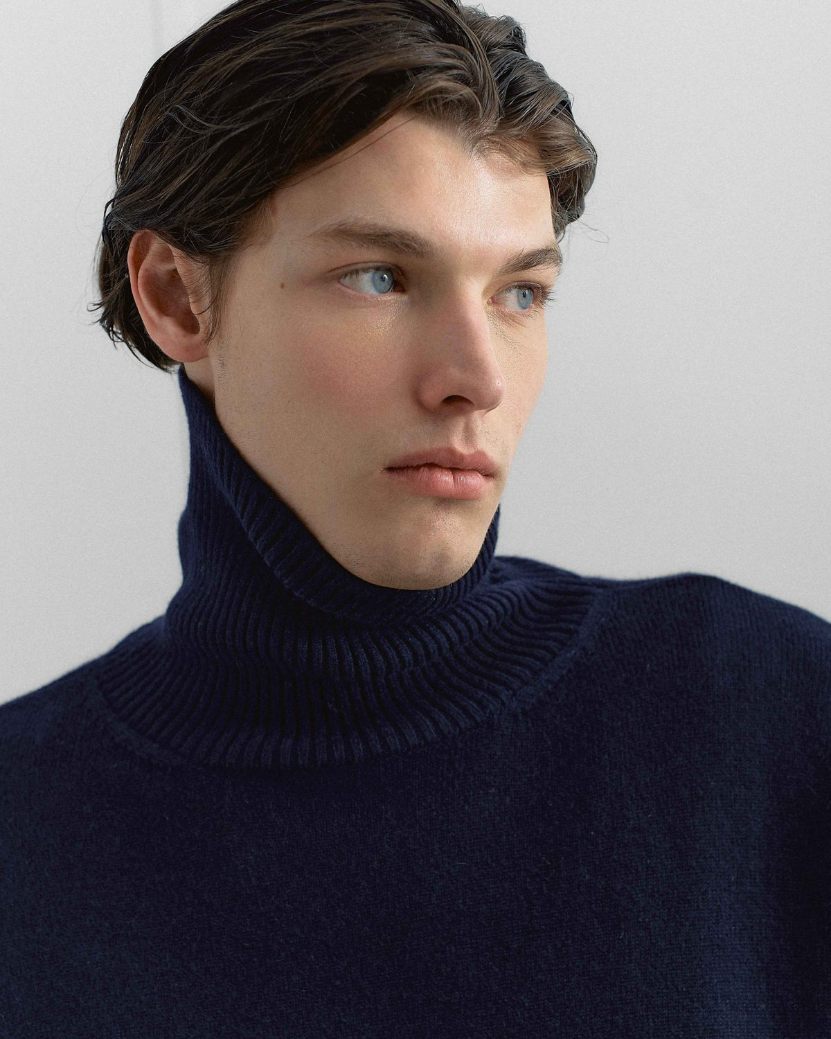 Volta Turtleneck Navy - Casa Nodale